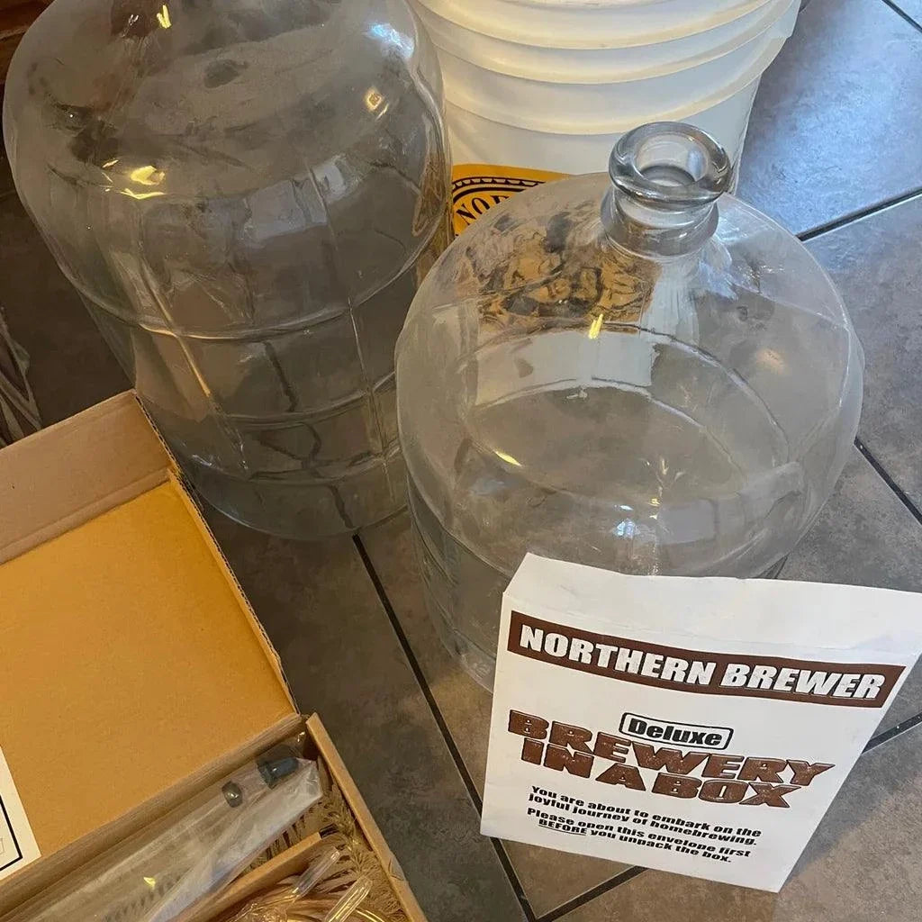 NORTHERN BREWER Deluxe Homebrew Starter Kit