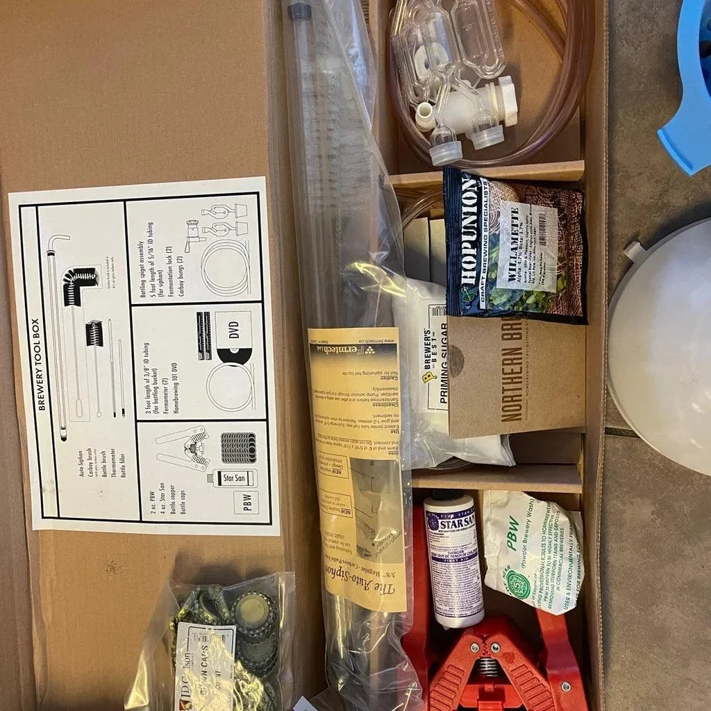 NORTHERN BREWER Deluxe Homebrew Starter Kit