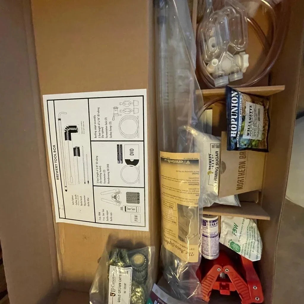 NORTHERN BREWER Deluxe Homebrew Starter Kit