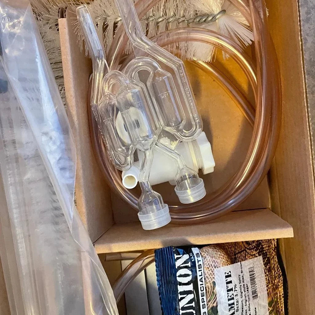 NORTHERN BREWER Deluxe Homebrew Starter Kit