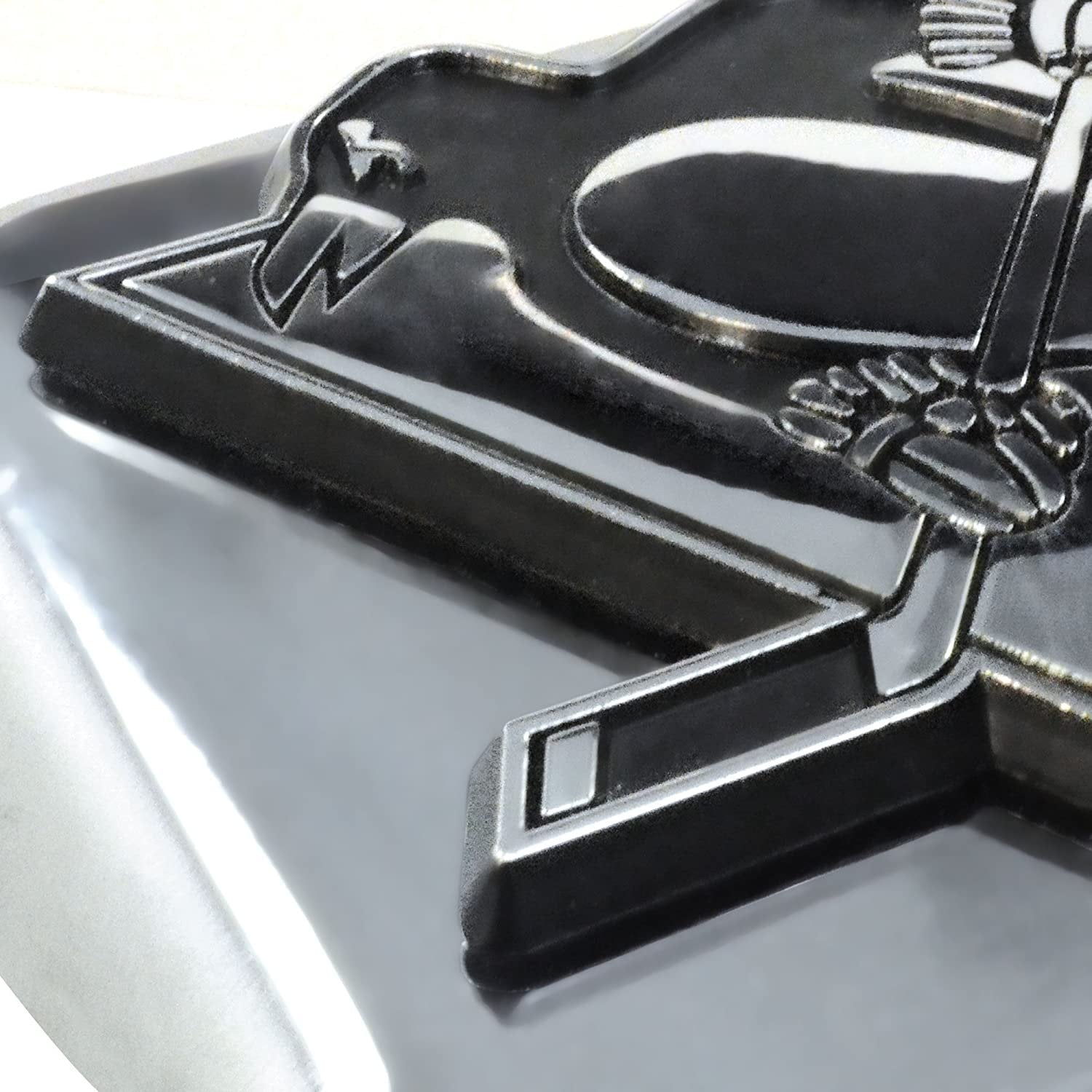 Washington Capitals Hitch Cover Solid Metal with Raised Chrome Metal Emblem 2" Square Type III